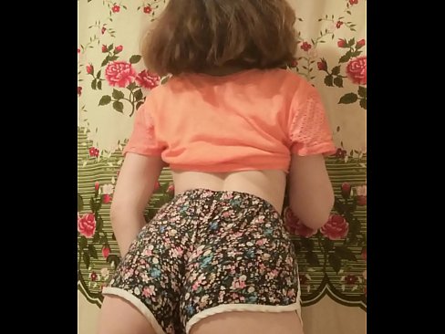 ❤️ Nena jove sexy despullant-se els pantalons curts davant la càmera ❤️❌ Porno al ca.com-porn-mz.ru ﹏