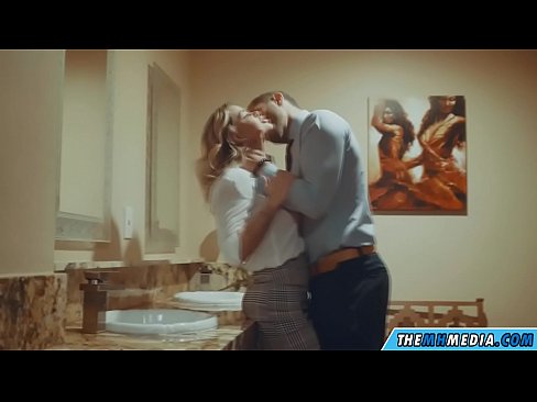 ❤️ Quan una rossa tetona et sedueix en un lavabo públic ❤️❌ Porno al ca.com-porn-mz.ru ﹏